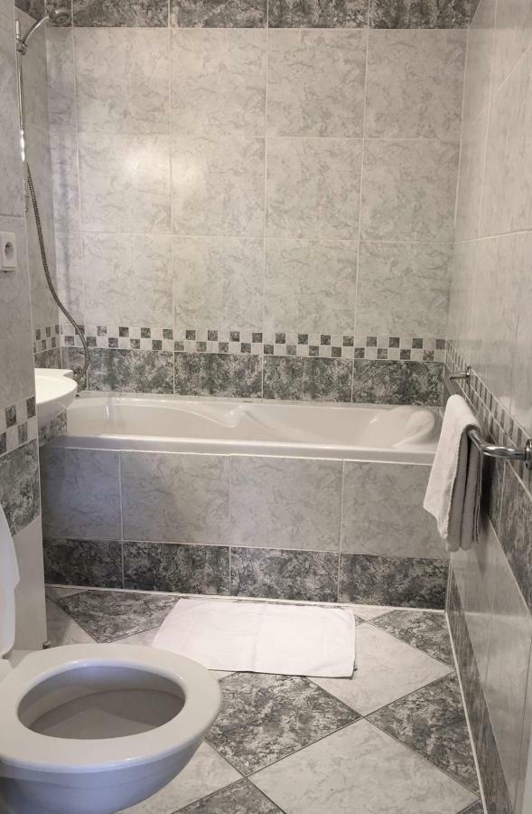 Apartman Elizabeth Egra  Extérieur photo